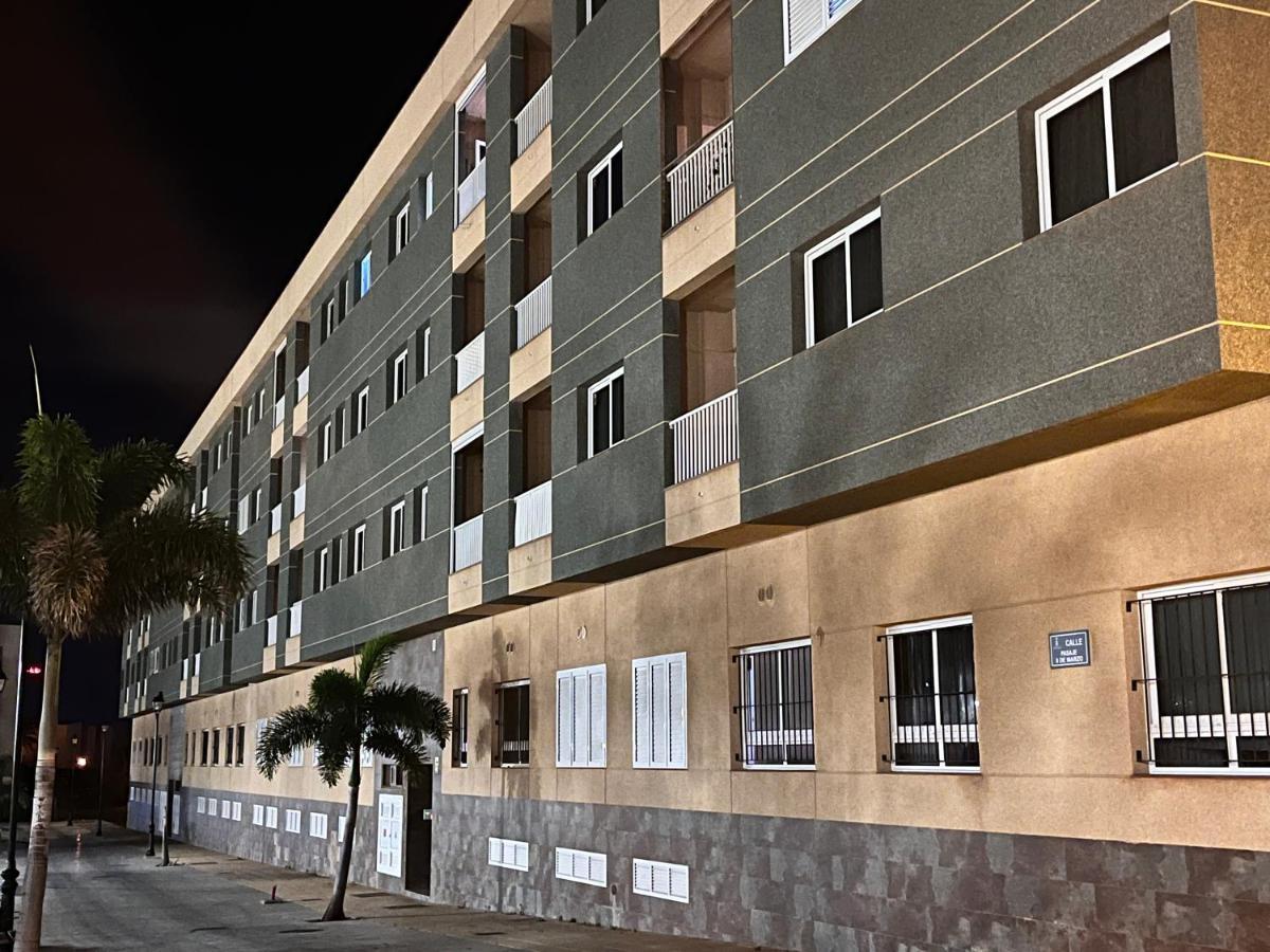 Melo Home Vecindario-Near Airport-Elevator-Garage Sardina 外观 照片